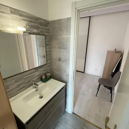 Nuovo Vicino Stazione Apartment